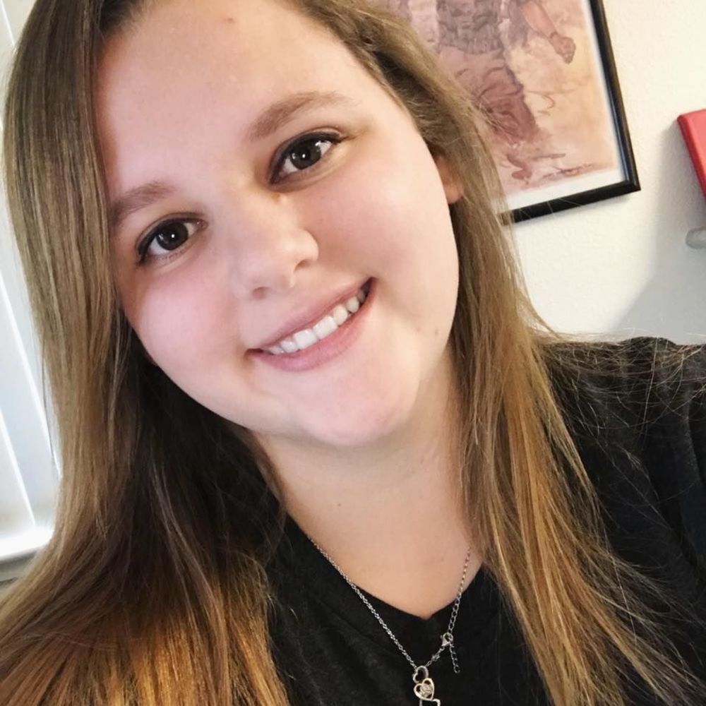 Meet your Posher, Carissa